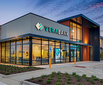 德克萨斯州社区分行银行业务转型的形象：VeraBank案例研究